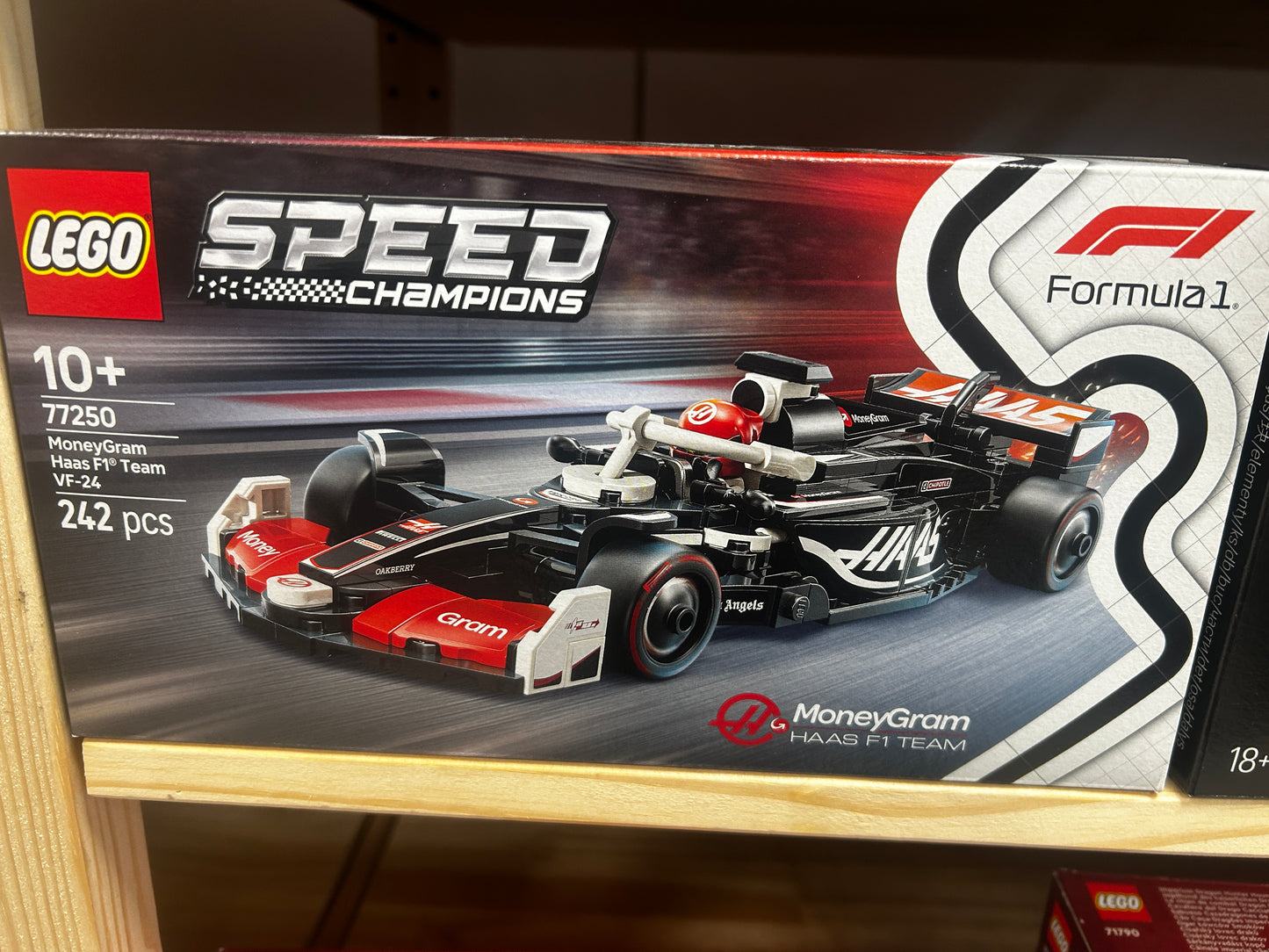 Lego 77250 MoneyGram Haas F1 Team